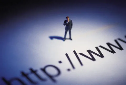 سایت چیست و چگونه آن را راه اندازی کنیم؟