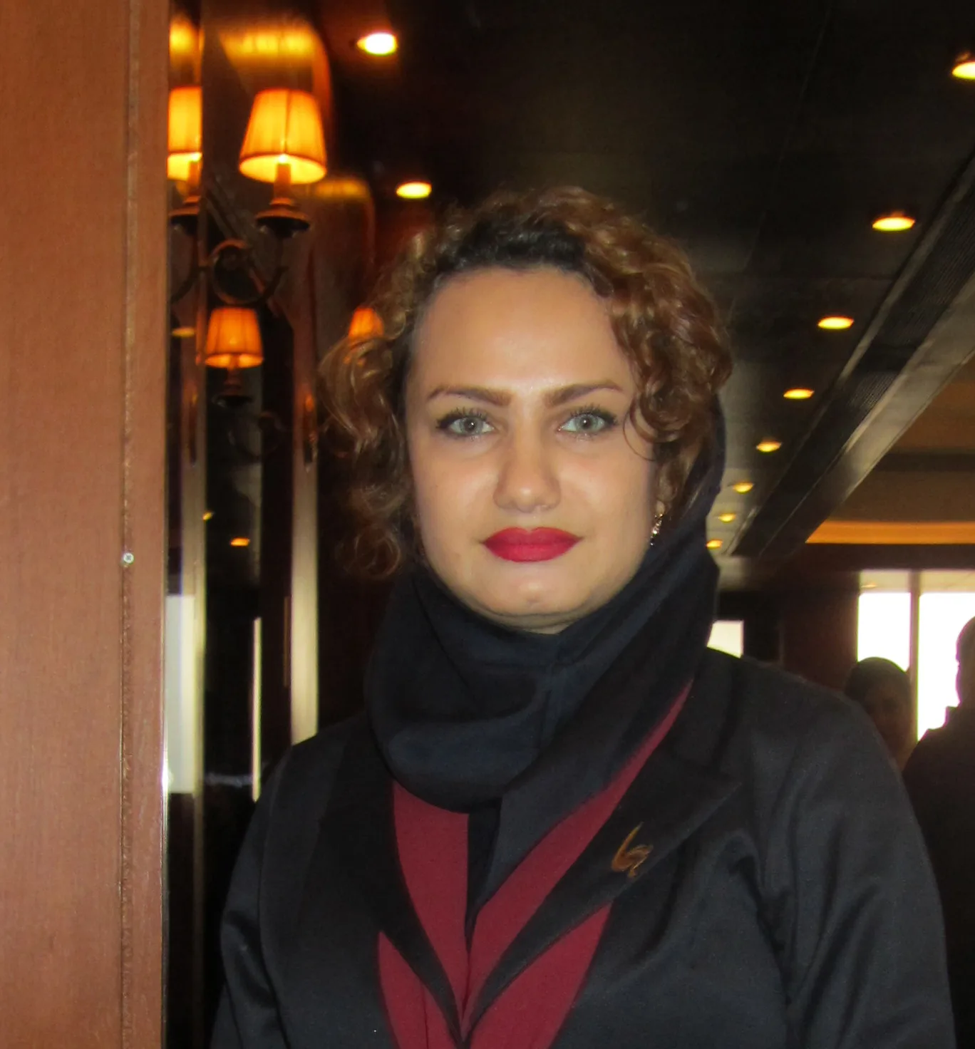 گفتگو با سرکار خانم آفرین